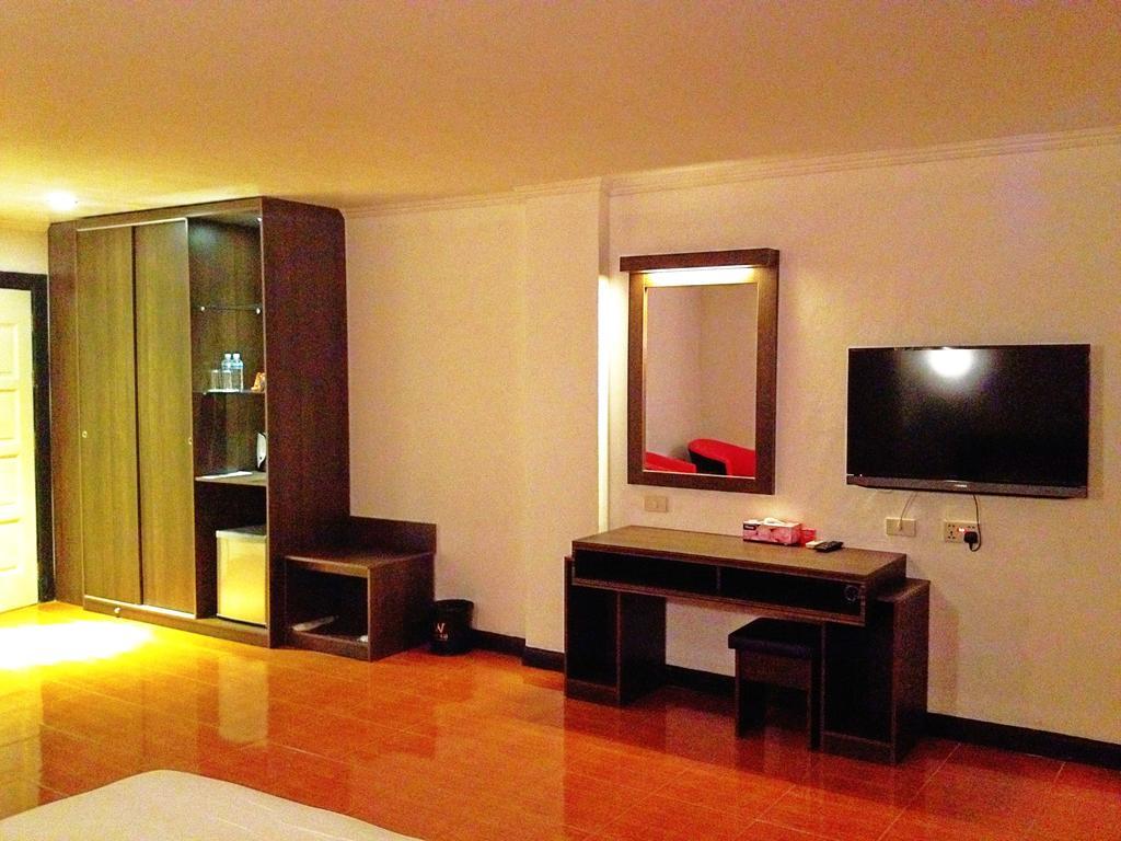 The Wai Hotel Danok Ban Khlong Phruan Room photo